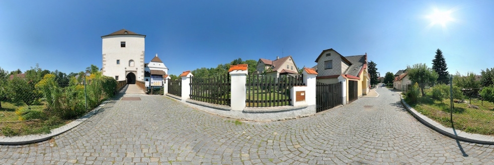 Cesta k hradu