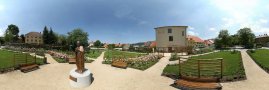 Hospic sv. Jana N. Neumanna - park