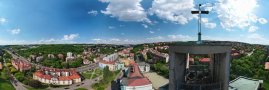 Před věží