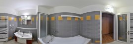 Malé, velké apartmá - koupelna