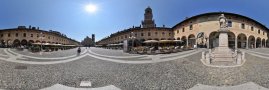 Piazza Ducale - pravá strana